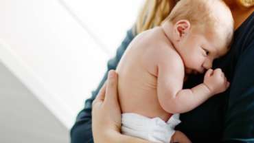 Portage physiologique bébé et nourrissons, blog suisse