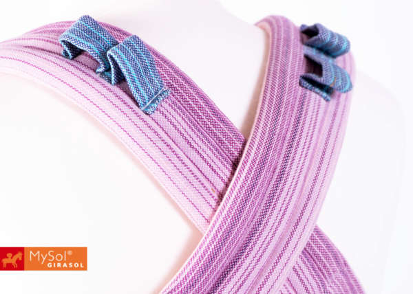Porte bébé physiologique en tissu pastel