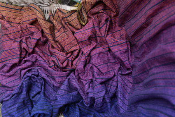 Sling de portage en tissu multicolore foncé Girasol