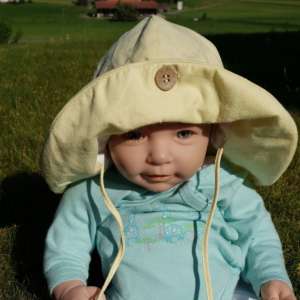 Chapeau bébé anti uv naturel manymonths et évolutif jaune pale