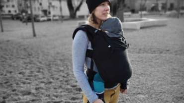 Choisir son porte bébé pour la randonnee et porter son enfant de façon physiologique