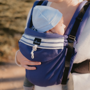 Le Néo plus de Neobulle. Un porte bébé ergonomique pour porter votre bébé dès 3 mois. Evolutif et durable, il permet de porter de façon physiologique jusqu'à 3 ans. Achat en Suisse
