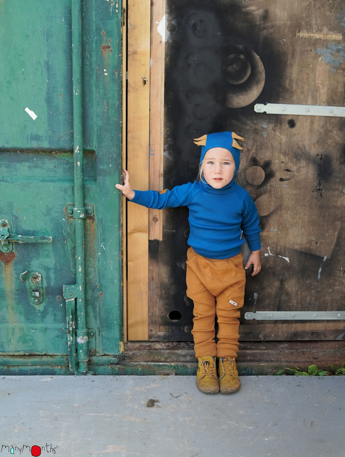 pull_body_shirt_long_laine_merinos_manymonths_evolutif_bébé_hiver_portage_achat_suisse_jeteporte_2021_protection_froid_proteger (12) Le leggins manymonths en laine mérinos pour tenir chaud à bébé tout l'hiver! Idéal pour le portage, le ski, le vélo et les balades. Achat en Suisse sur jeteporte