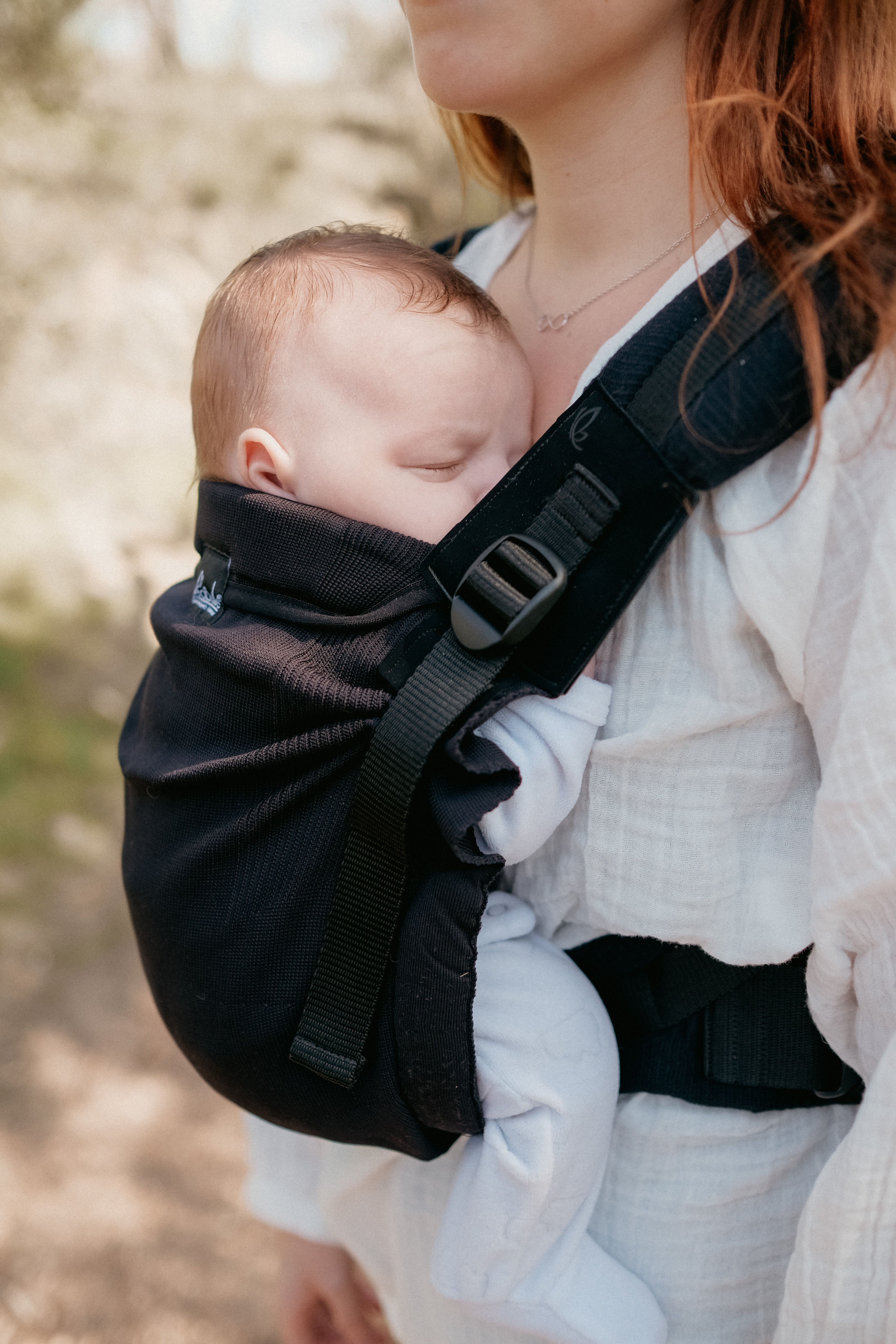 Porte bébé My Néo | Dès la naissance 1er âge | Neobulle Noir