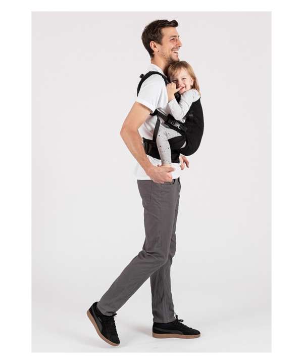 Un porte bébé pour les nouveau né. Le porte bébé évolutif. Ergonomique et physiologique, ce sac de portage vous permettra de porter votre enfant de la naissance à 4 ans. EN coton biologique et en pur Lin, des matières naturelles pour un portage de qualité. Acheter en Suisse Isara