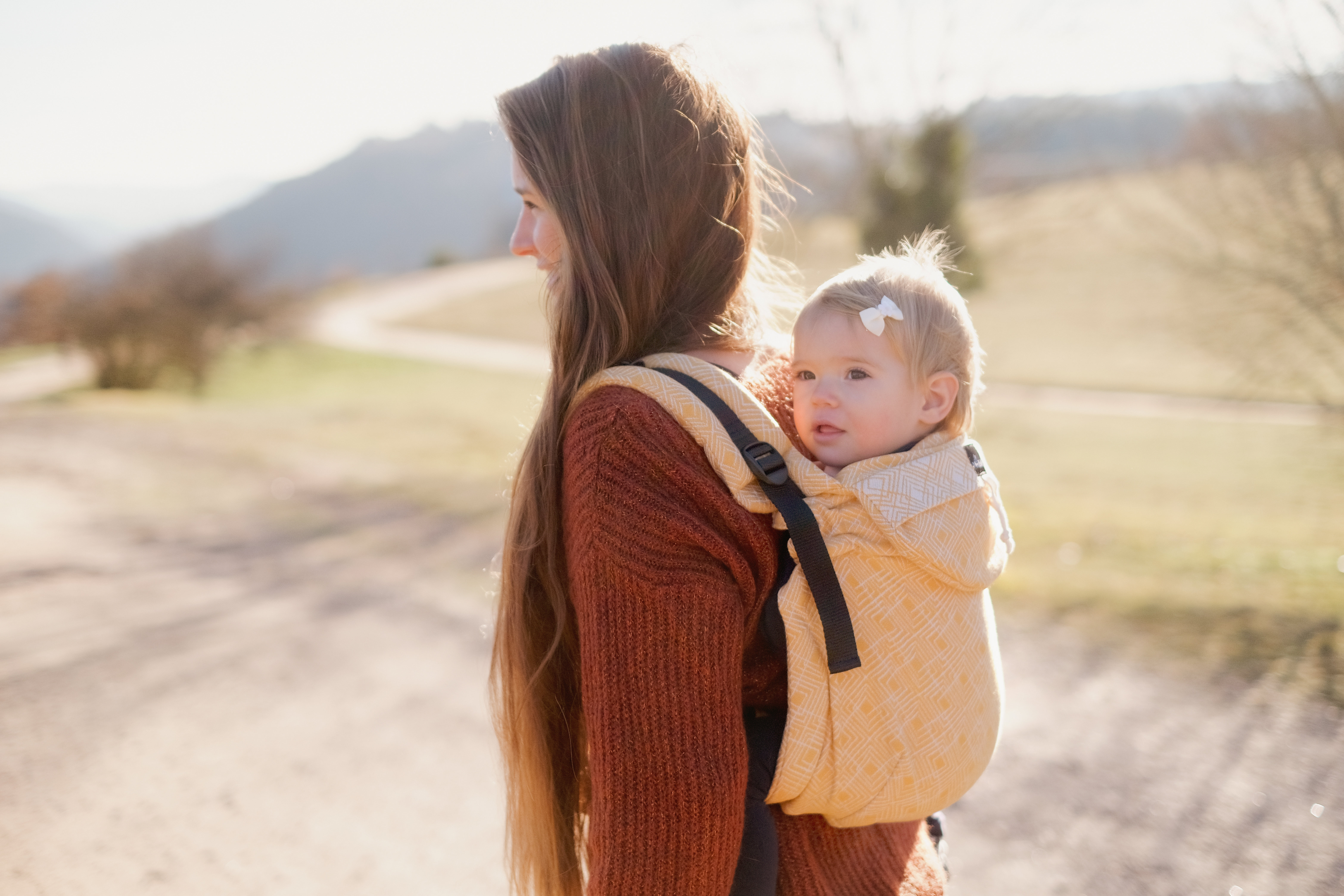 Porte_bébé_Neo_V3_neobulle_portage_physiologique_ergonomique_nouveauné_enfant_suisse_achat (17) Le neo V3 de Neobulle, pour porter votre bébé dès la naissance avec ergonomie et physiologie. Un porte bébé minimaliste pour un confort optimale. De fabrication française, biologique et éthique. Achat en Suisse à la boutique du portage jeteporte Fribourg