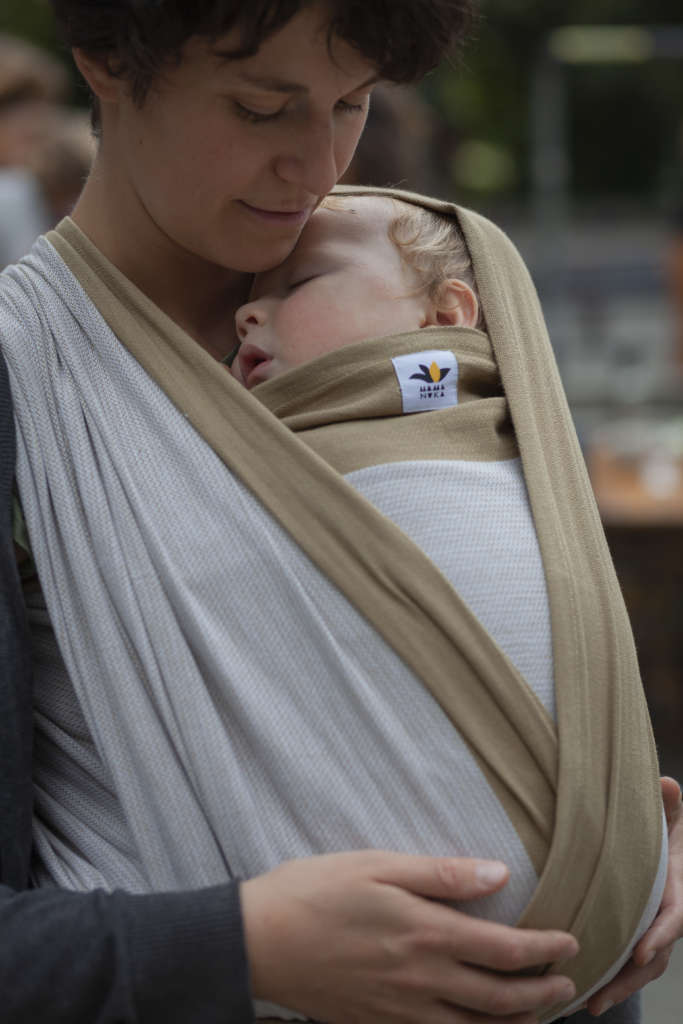 Portage bebe Echarpe vegan naturelles physiologique Suisse