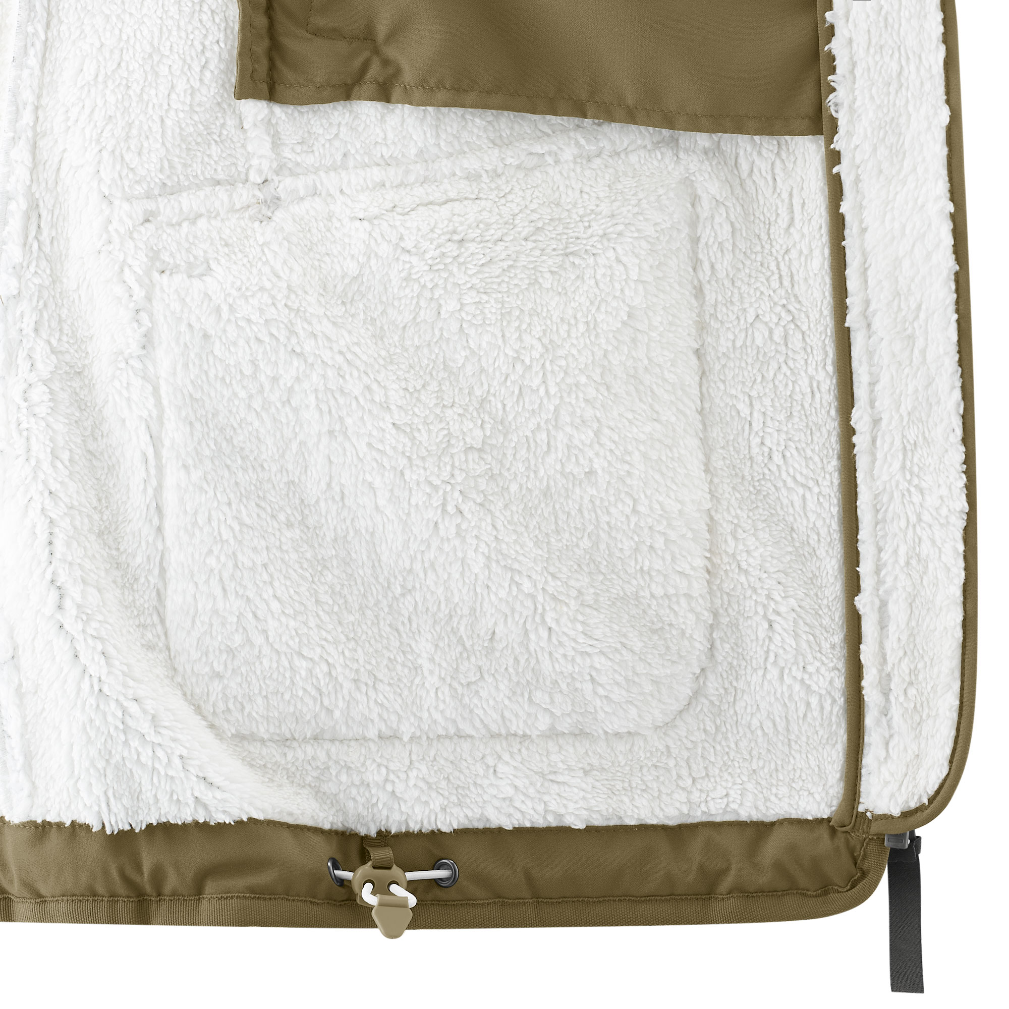 veste_portage_mamalila_suisse_hiver_Année_unisexe_femme_physiologique_pluie_intempéries_vent_coupe_imperméable_doublée_polaire_dos_devant_grossesse (1 (22) La veste de portage parka de mamlalila pour porter toute l'année. Elle fait veste de portage hiver, mais aussi entre saisons. Test et essai gratuit à Romont. Achat en suisse