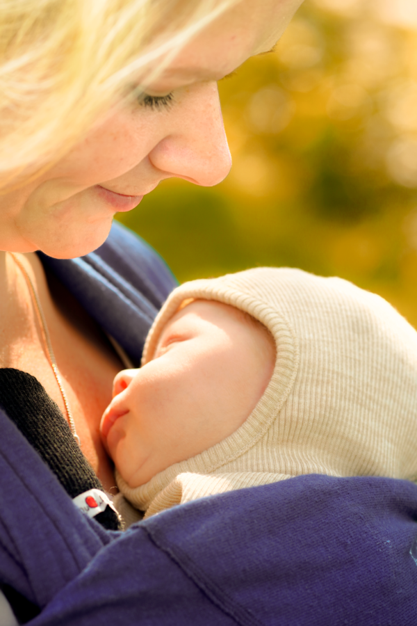 Les vêtements en laine mérinos biologique de manymonths pour garder votre bebe et enfant bien au chaud durant l'hiver. La laine est idéal contre le froid en plus d'être thermorégulatrice. Venez les voir et essayer en boutique sur Romont, Fribourg. Achat en ligne et online en Suisse, vaud, valais , Jura et Genève