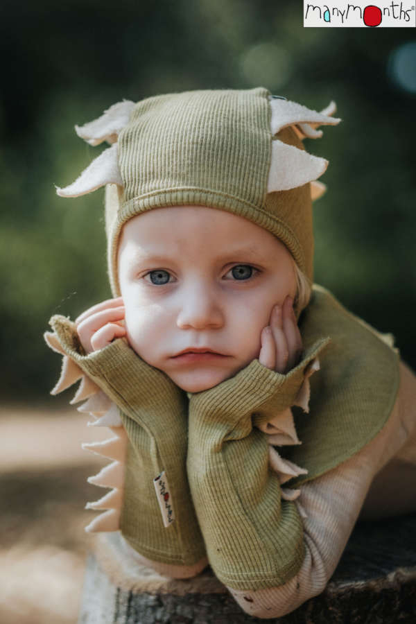 Les vêtements en laine mérinos biologique de manymonths pour garder votre bebe et enfant bien au chaud durant l'hiver. La laine est idéal contre le froid en plus d'être thermorégulatrice. Venez les voir et essayer en boutique sur Romont, Fribourg. Achat en ligne et online en Suisse, vaud, valais , Jura et Genève