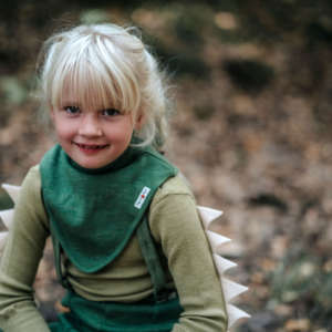 Les vêtements en laine mérinos biologique de manymonths pour garder votre bebe et enfant bien au chaud durant l'hiver. La laine est idéal contre le froid en plus d'être thermorégulatrice. Venez les voir et essayer en boutique sur Romont, Fribourg. Achat en ligne et online en Suisse, vaud, valais , Jura et Genève