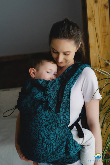 Un porte bébé pour les nouveau né. Dès laPorte bébé évolutif. Ergonomique et physiologique, ce sac de portage vous permettra de porter votre enfant de 1 an à 6 an. EN coton biologique et en pur Lin, des matières naturelles pour un portage de qualité. Acheter en Suisse Little frog