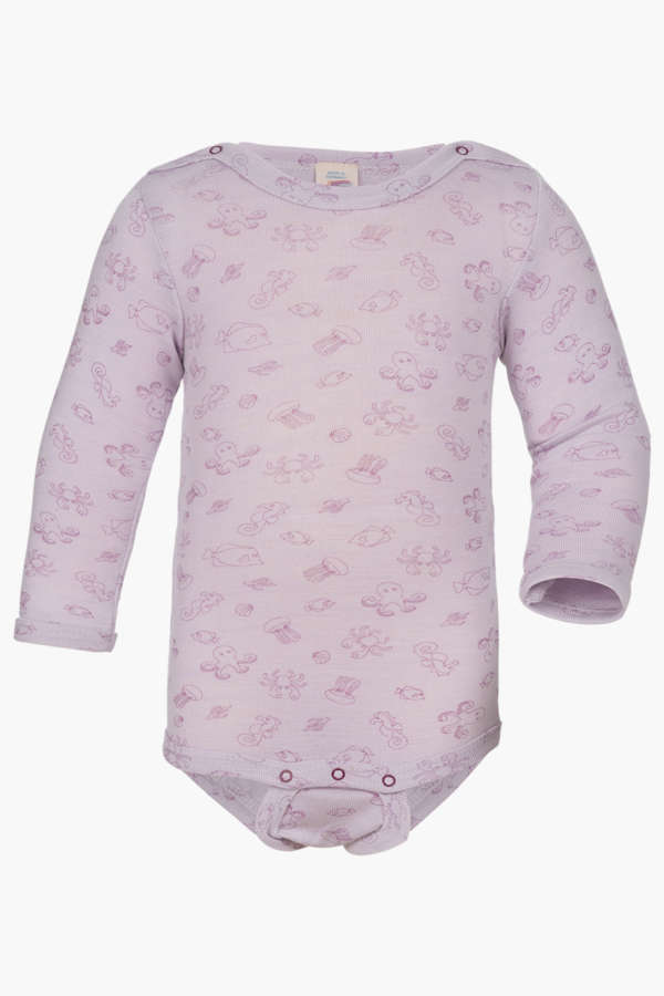 Une gamme bébé et enfant de vêtements en laine et soie de Engel Natur. Pour un achat raisonné et éthique qui tiendra chaud à votre enfant. Des combinaisons, pull et pantalon, body vous attendent sur la boutique du portage suisse