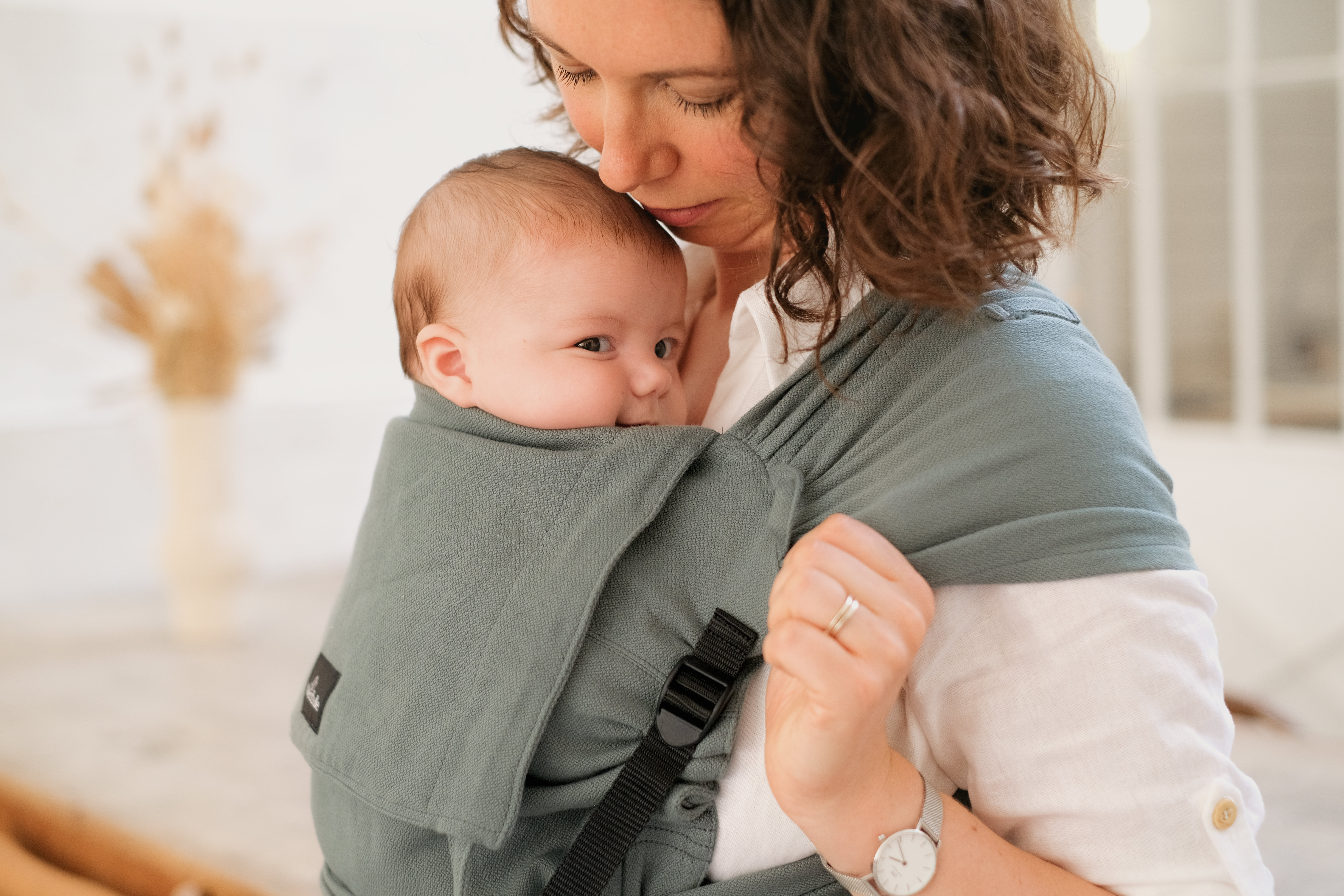 Porte bébé P'tit Evo Meh Dai dès la naissance de Neobulle Eucalyptus