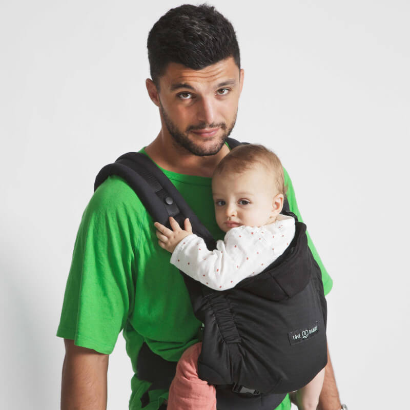 love_and_radius_hoodie_Carrier_portage_reglable_evolutif_nouveauné_bébé_physiologique_suisse_achat_jpmbb (11) Hoodie carrier 2 de love and radius! Le porte bébé réglable et ergonomique pour porter dès la naissance. Test et achat en suisse romande chez jeteporte