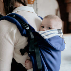 Le Neo+ de Neobulle est un portage évolutif qui vous accompagne dès les 3 mois de votre bébé jusqu'au 3 ans. Achat et test en Suisse sur Fribourg
