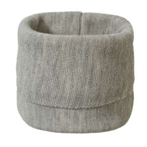 Un tour de cou snood en laine mérinos. Pour des nuits au chaud pour bébé. De disana. Achat et conseils pour bien choisir vos vêtements en fibres naturelles, en suisse. Sur Jeteporte à Romont.