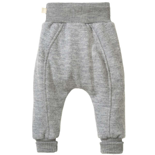 Des habits enfant et bébé en 100% pure laine mérinos de Disana. Achat et conseils pour bien choisir vos vêtements en fibres naturelles, en suisse. Sur Jeteporte à Romont.