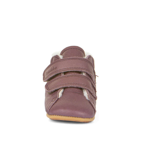 Chaussures souples 1er pas. Semelles flexibles en cuir naturel pour un bon développement du pied de l'enfant. Achat, conseils et test en suisse. Sur Vaud, Fribourg et en ligne. La boutique physiologique JeTePorte