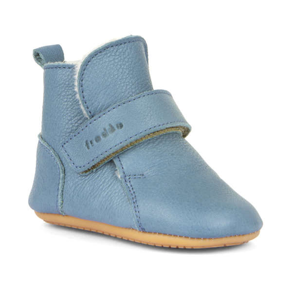 Chaussures souples 1er pas. Semelles flexibles en cuir naturel pour un bon développement du pied de l'enfant. Achat, conseils et test en suisse. Sur Vaud, Fribourg et en ligne. La boutique physiologique JeTePorte