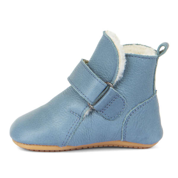 Chaussures souples 1er pas. Semelles flexibles en cuir naturel pour un bon développement du pied de l'enfant. Achat, conseils et test en suisse. Sur Vaud, Fribourg et en ligne. La boutique physiologique JeTePorte
