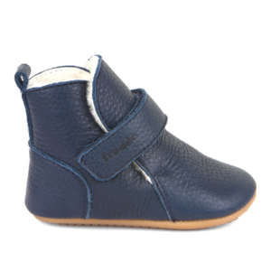 Chaussures souples 1er pas. Semelles flexibles en cuir naturel pour un bon développement du pied de l'enfant. Achat, conseils et test en suisse. Sur Vaud, Fribourg et en ligne. La boutique physiologique JeTePorte