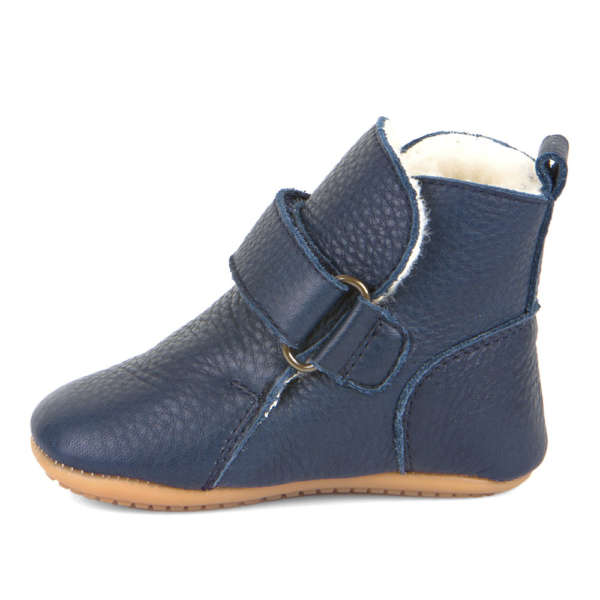 Chaussures souples 1er pas. Semelles flexibles en cuir naturel pour un bon développement du pied de l'enfant. Achat, conseils et test en suisse. Sur Vaud, Fribourg et en ligne. La boutique physiologique JeTePorte