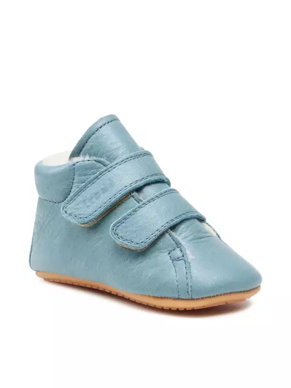 Chaussures souples 1er pas. Semelles flexibles en cuir naturel pour un bon développement du pied de l'enfant. Achat, conseils et test en suisse. Sur Vaud, Fribourg et en ligne. La boutique physiologique JeTePorte