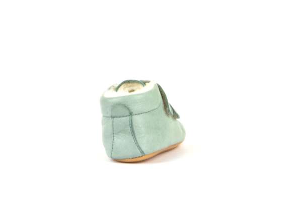 Chaussures souples 1er pas. Semelles flexibles en cuir naturel pour un bon développement du pied de l'enfant. Achat, conseils et test en suisse. Sur Vaud, Fribourg et en ligne. La boutique physiologique JeTePorte