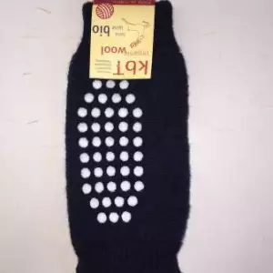 Les chaussettes et collants en laine vierge mérinos biologique sont idéal pour tenir les pieds de votre enfant au chaud. Pour le portage, le ski ou la maison. Conseil et achat en Suisse à Romont fribourg.