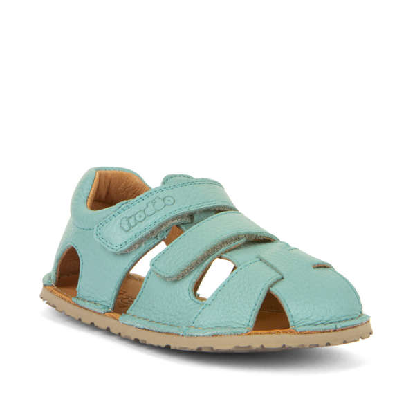 Des sandales souple barefoot pour enfant. Les flexi avi de froddo pour respecter les pieds de bebe.